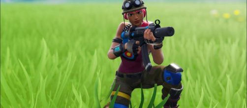 Aim assist to be nerfed in the next Fortnite patch. Credit: Adyy / YouTube