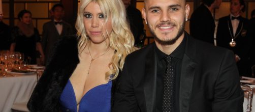 C'è Posta per te, Serena ci prova con Icardi davanti a Wanda Nara.