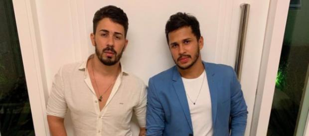 Carlinhos Maia revela aos fãs que está noivo (Reprodução/Instagram) Carlinhos Maia revela aos fãs que está noivo (Reprodução/Instagram)
