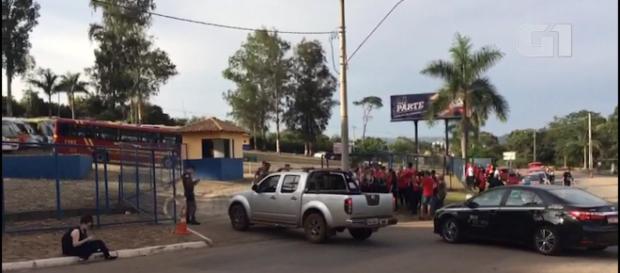Sobreviventes de caminhonete relatam drama vivido e como se salvaram - Foto/Reprodução/G1 Sobreviventes de caminhonete relatam drama vivido e como se salvaram - Foto/Reprodução/G1
