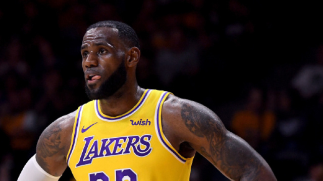 LeBron James pourrait rater les playoffs cette saison avec les Lakers - lefigaro.fr