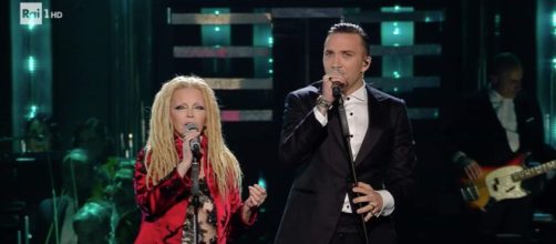 Il problema audio di Patty Pravo e Briga a Sanremo 2019. Blasting News