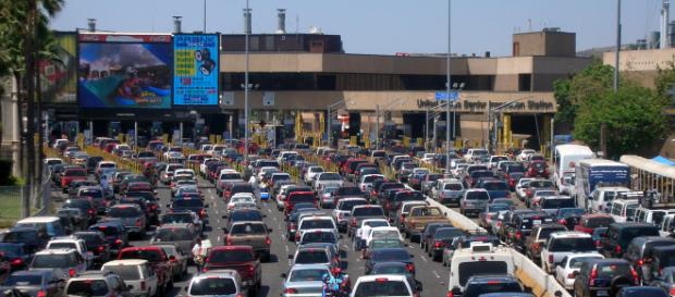 Puesto fronterizo San Ysidro, entre Tijuana y San Diego. - premiumparking.com Puesto fronterizo San Ysidro, entre Tijuana y San Diego. - premiumparking.com