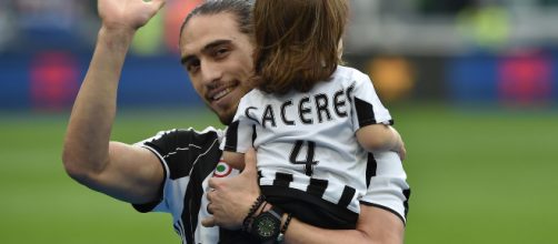 Caceres per amore della Juventus ha rifiutato l'offerta da 9 milioni di un club giapponese