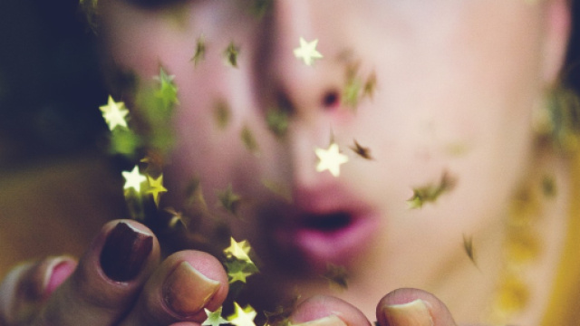 L'oroscopo dell'amore e lavoro di lunedì 11 febbraio.