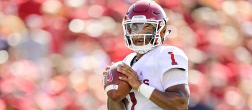 Kyler Murray could be a game changer in Cincinnati. [Image via Modell Highlights/YouTube]