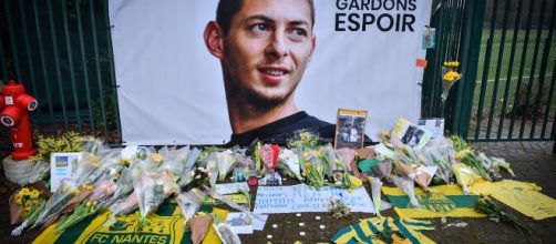 Morte Emiliano Sala: il mondo del calcio si stringe attorno alla famiglia dello sfortunato giocatore