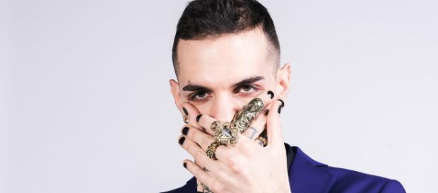 Achille Lauro: la canzone è un inno alla droga? Lui nega Achille Lauro: la canzone è un inno alla droga? Lui nega