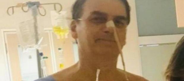 Bolsonaro internado com pneumonia bacteriana. (Foto/Reprodução) Bolsonaro internado com pneumonia bacteriana. (Foto/Reprodução)
