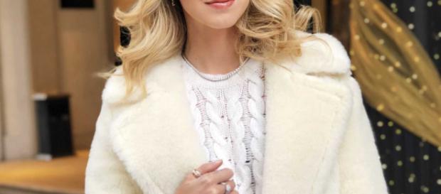 Chiara Ferragni, la famosa influencer italiana. Chiara Ferragni, la famosa influencer italiana.