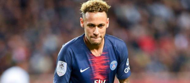 Mercato PSG : la presse espagnole voit Neymar partir pour 200M€ Mercato PSG : la presse espagnole voit Neymar partir pour 200M€