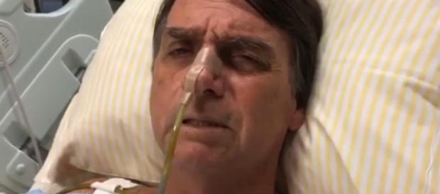 Presidente segue hospitalizado. Foto: Reprodução Twitter/Jair Bolsonaro Presidente segue hospitalizado. Foto: Reprodução Twitter/Jair Bolsonaro