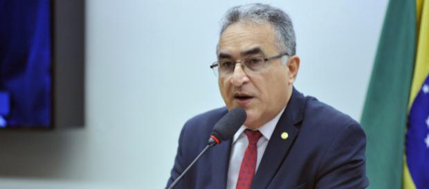 Deputado Edmilson Rodrigues do PSOL em destaque - Foto: Alex Ferreira/Reprodução - Portal Câmara dos Deputados Deputado Edmilson Rodrigues do PSOL em destaque - Foto: Alex Ferreira/Reprodução - Portal Câmara dos Deputados