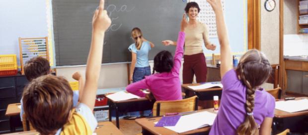 Pensione anticipata a 42,10 e uscita quota 100 scuola: requisiti entro il 31 dicembre 2019. Pensione anticipata a 42,10 e uscita quota 100 scuola: requisiti entro il 31 dicembre 2019.