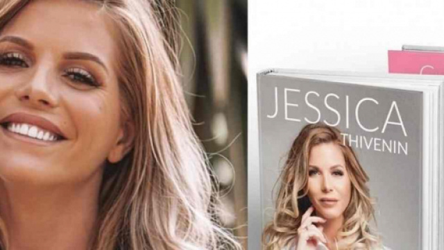 Jessica Thivenin sort son livre "C'est tout moi" et se fait lyncher par les internautes.