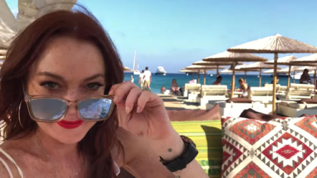 Lindsay Lohan reality series Lohan Beach Club announced | EW.com - ew.com