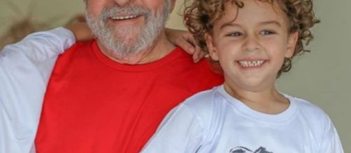 Lula foi autorizado a ir ao velório de seu neto Arthur de anos, que faleceu nesta sexta-feira (Foto: Divulgação/ Facebook)