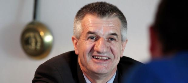 Jean Lassalle a rencontré de nombreux agriculteurs au Salon de l'Agriculture Jean Lassalle a rencontré de nombreux agriculteurs au Salon de l'Agriculture