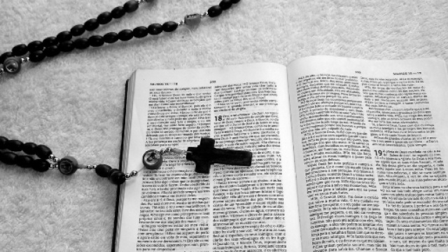 Lecce, prete abus&ograve; di un minore, 30 anni dopo arriva la denuncia