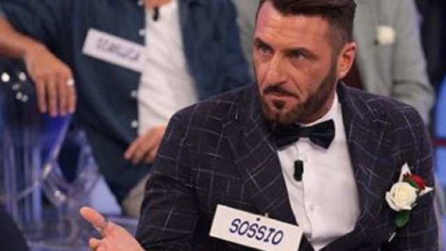 Uomini e donne: il gesto di Sossio mandia in bestia Ursula - style24.it