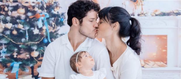 José Loreto, Débora Nascimento e Bella (Reprodução Instagram) José Loreto, Débora Nascimento e Bella (Reprodução Instagram)