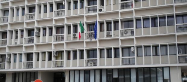 IL GRANDE MALATO? IL SISTEMA SANITARIO. ASL TA: CHIUSA PER FERIE ... - blogspot.it IL GRANDE MALATO? IL SISTEMA SANITARIO. ASL TA: CHIUSA PER FERIE ... - blogspot.it
