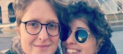 Caroline Duarte posta foto com a namorada (Foto: Reprodução/Instagram)