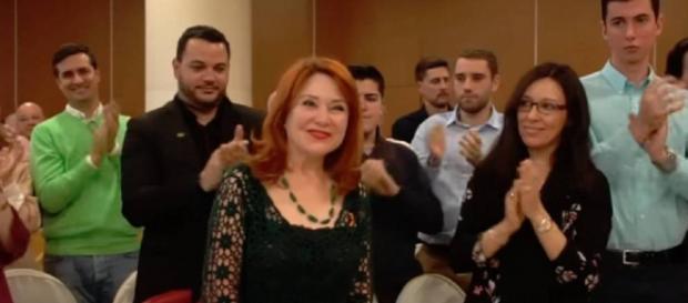 La madre de Irene Villa, en el acto de VOX en Móstoles. / YouTube La madre de Irene Villa, en el acto de VOX en Móstoles. / YouTube