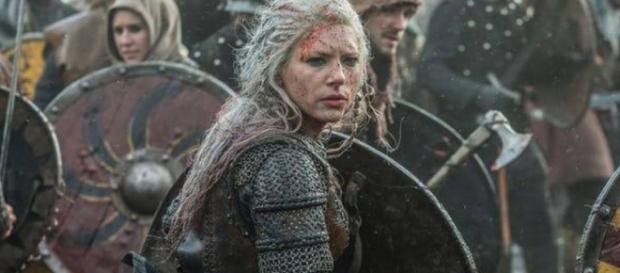 Lagertha em Vikigns (Reprodução/History) Lagertha em Vikigns (Reprodução/History)