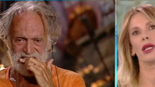 La Marcuzzi si scusa in diretta nella puntata di ieri dell'Isola dei Famosi.