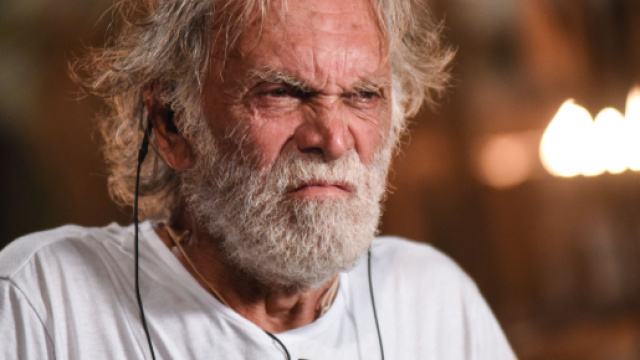 L'Isola dei famosi: Riccardo in lacrime dopo le scuse della Marcuzzi