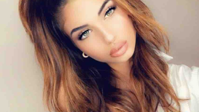 Nathanya se confie sur son passé de femme battue
