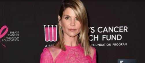 Lori Loughlin can take a cue from her When Calls the Heart character in facing the college scandal fallout. [Image source:ENews-YouTube]