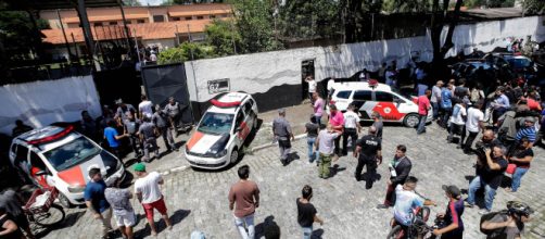 Brasile, sparatoria a scuola: killer si uccidono. Almeno 10 morti - blitzquotidiano.it