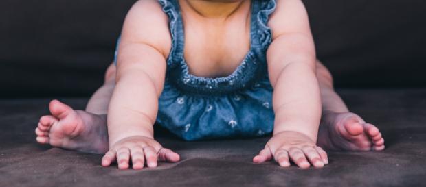 O leite da mãe tem todos os nutrientes necessários para o bebê. (Reprodução pt.shopify) O leite da mãe tem todos os nutrientes necessários para o bebê. (Reprodução pt.shopify)