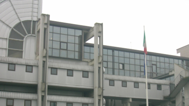 Prato, Dna conferma la paternit&agrave; del bambino avuto dall'insegnante: &egrave; del 14enne