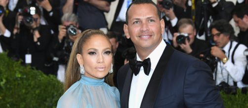 Jennifer Lopez & Alex Rodriguez Noivos stylecaster.com (Foto/Reprodução:BlastingNews).