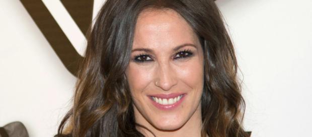 La artista española "Malú" se compra una casa La artista española "Malú" se compra una casa