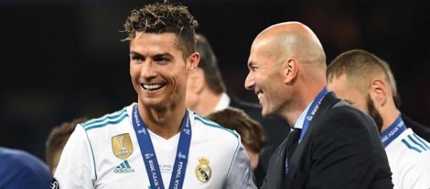 Real Madrid : Zidane aurait appelé Ronaldo Real Madrid : Zidane aurait appelé Ronaldo