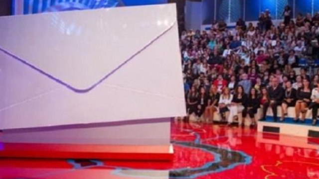 Accoltellò il rivale in amore dopo il rifiuto della fidanzata a C'è Posta per Te