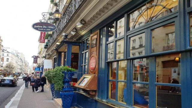 Café Le Procope, ingresso presso la Rue de l'Ancienne Commedie