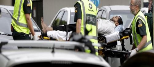 Nuova Zelanda, strage in due moschee: almeno 49 morti, 4 persone arrestate. Video in diretta Facebook