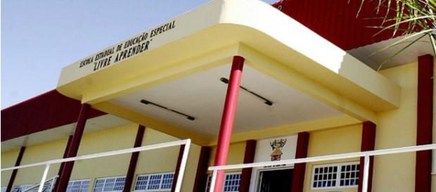 Fachada da Escola Estadual de Ensino Especial Livre Aprender, em Cuiabá (Divulgação/Marcos Bergamasco/Secom-MT) Fachada da Escola Estadual de Ensino Especial Livre Aprender, em Cuiabá (Divulgação/Marcos Bergamasco/Secom-MT)