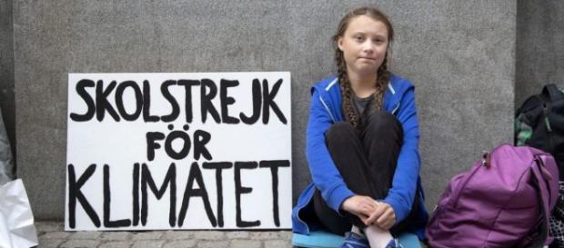 Greta Thunberg criticata da Diego Fusaro Greta Thunberg criticata da Diego Fusaro
