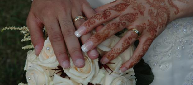 Marocains du Canada: Le couple à l'épreuve de la "ghorba" | Voix d ... - voixdailleurs.com Marocains du Canada: Le couple à l'épreuve de la "ghorba" | Voix d ... - voixdailleurs.com
