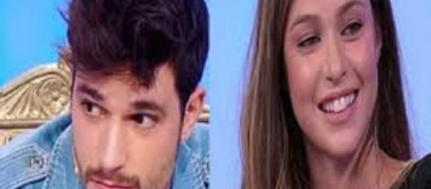 Uomini e Donne, Natalia su Andrea Zelletta: 'Con le altre sta solo giocando' Uomini e Donne, Natalia su Andrea Zelletta: 'Con le altre sta solo giocando'