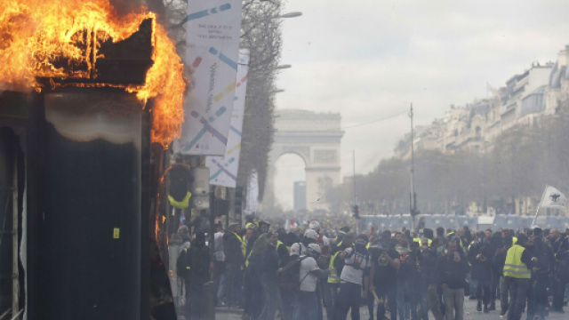 Gilets jaunes : 32.300 manifestants en France, de la casse sur les ... - lejdd.fr