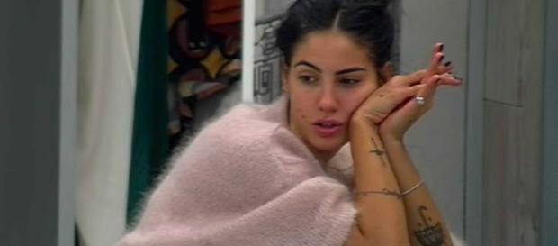 Giulia De Lellis spiazzata dai fan Giulia De Lellis spiazzata dai fan