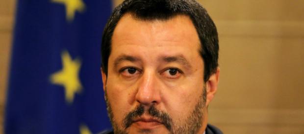 Matteo Salvini a Napoli: 'I cretini inneggiano alla mia morte al Friday For Future'. Matteo Salvini a Napoli: 'I cretini inneggiano alla mia morte al Friday For Future'.