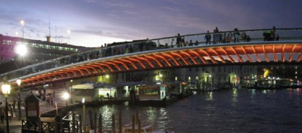 Venezia, trovata morta la donna del video hot sotto il ponte di Calatrava | veneziatiamo.eu Venezia, trovata morta la donna del video hot sotto il ponte di Calatrava | veneziatiamo.eu